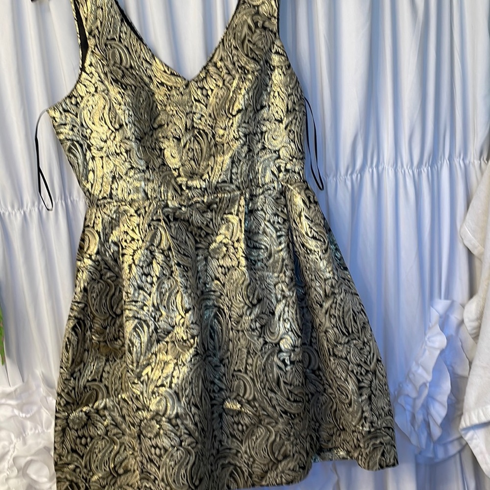 Jealous tomato embroidered dress